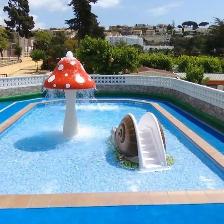 Camping Victoria Canet De Mar Bagian luar foto