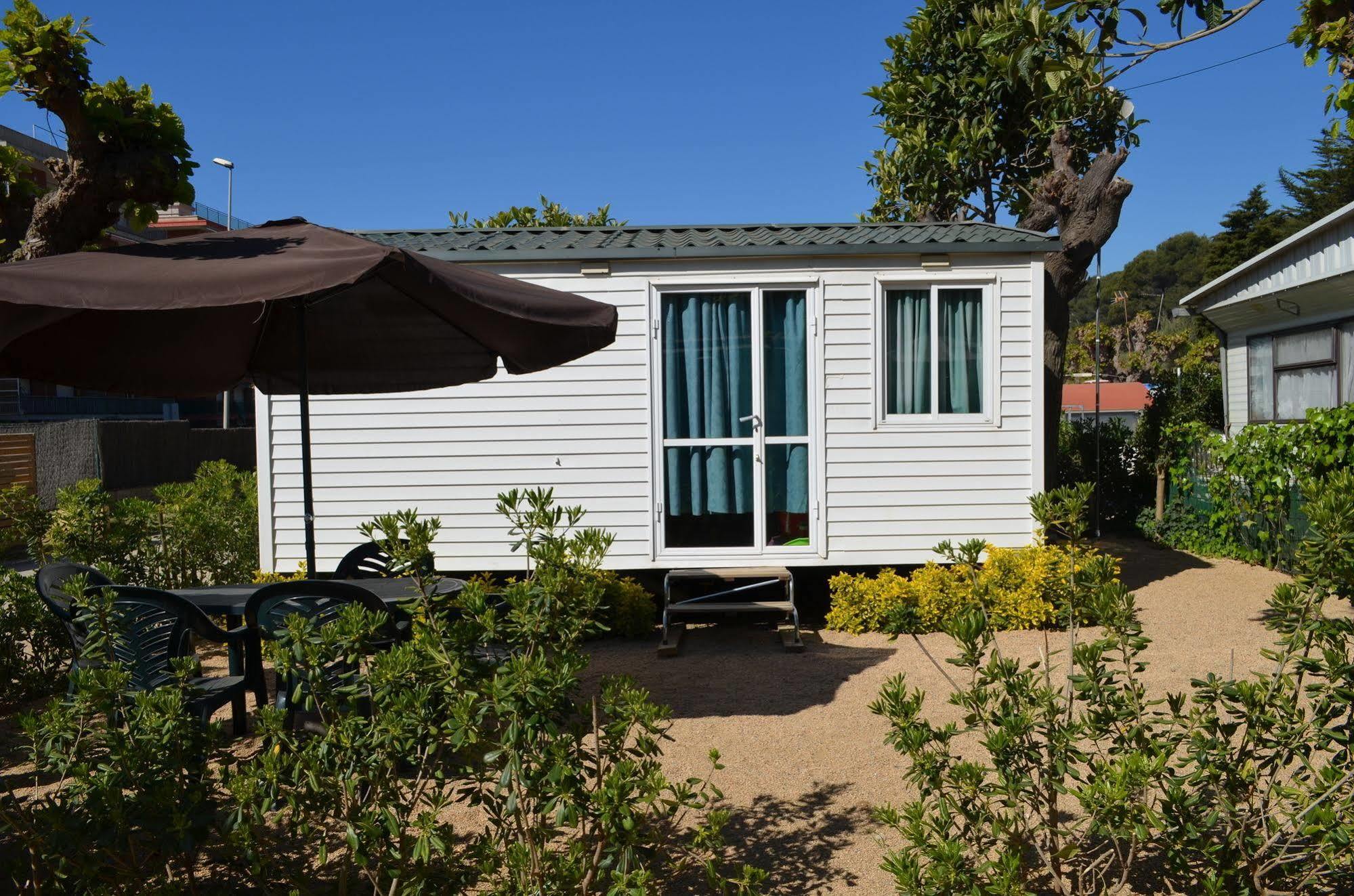 Camping Victoria Canet De Mar Bagian luar foto