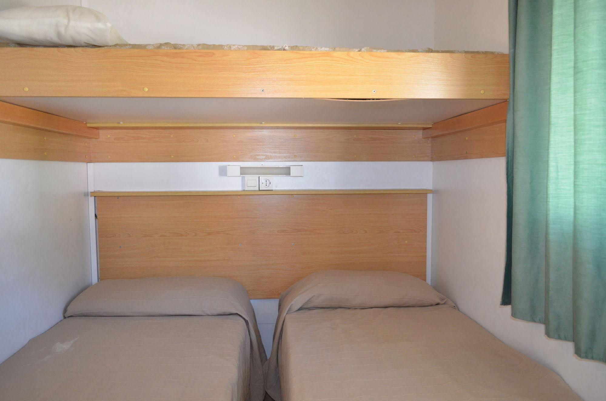 Camping Victoria Canet De Mar Bagian luar foto