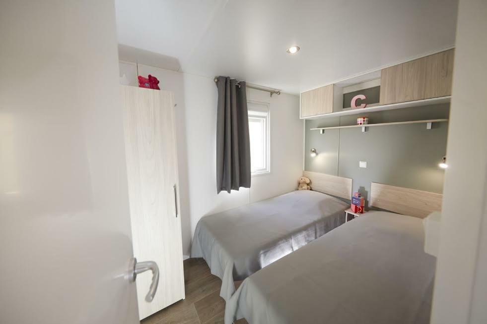 Camping Victoria Canet De Mar Bagian luar foto